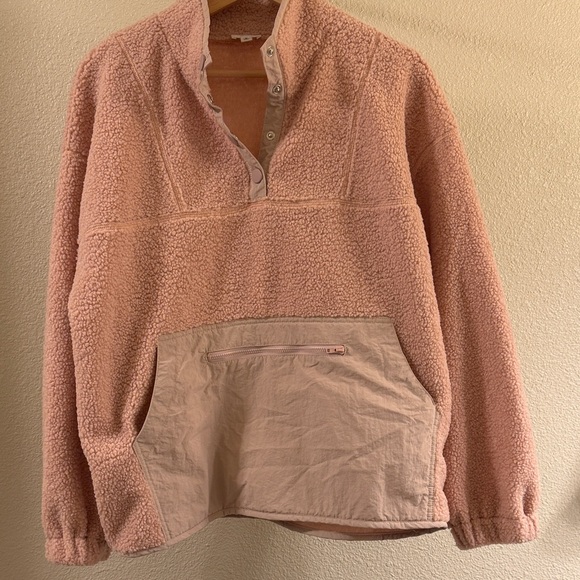 Le Lis Blush Pink Sherpa Snap-Front Pullover - Picture 4 of 4
